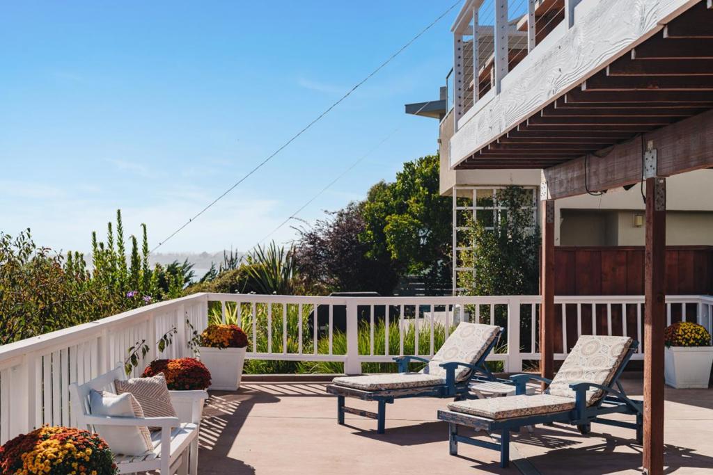 main property photo 67