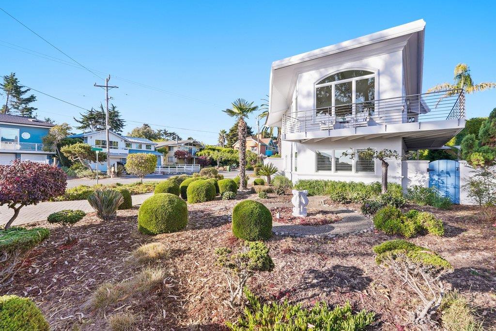 main property photo 59