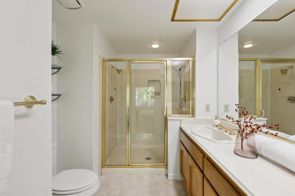 main property photo 67
