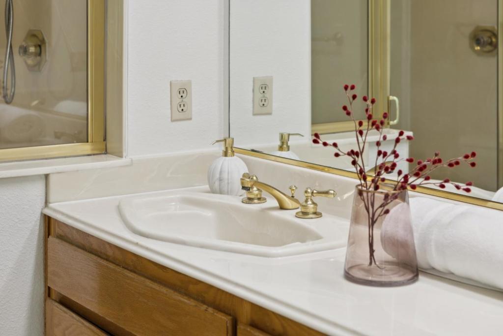 main property photo 68