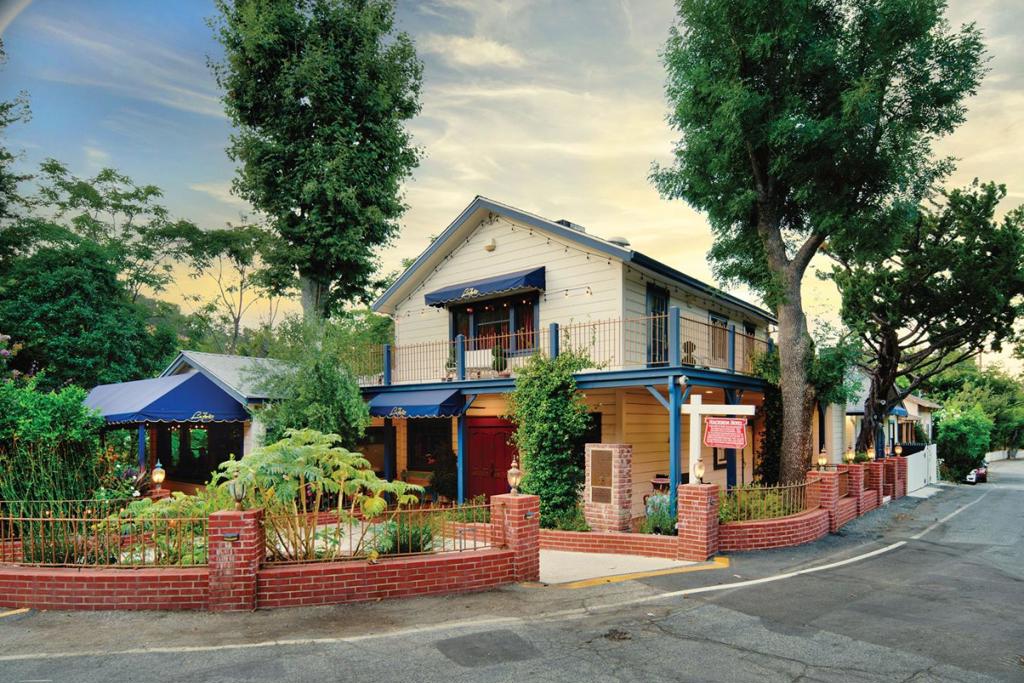 main property photo 43