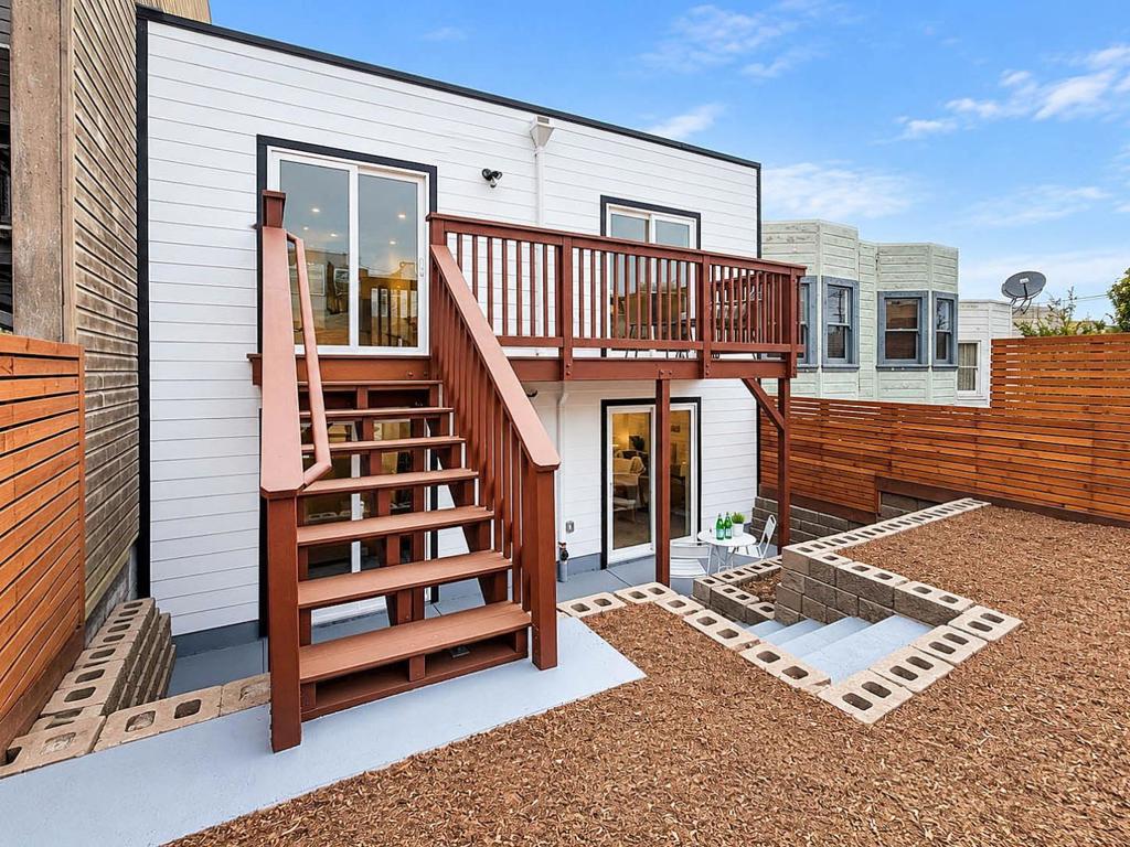 main property photo 70