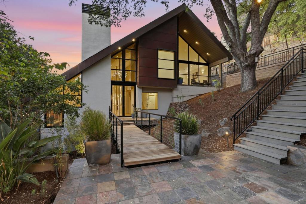 main property photo 105