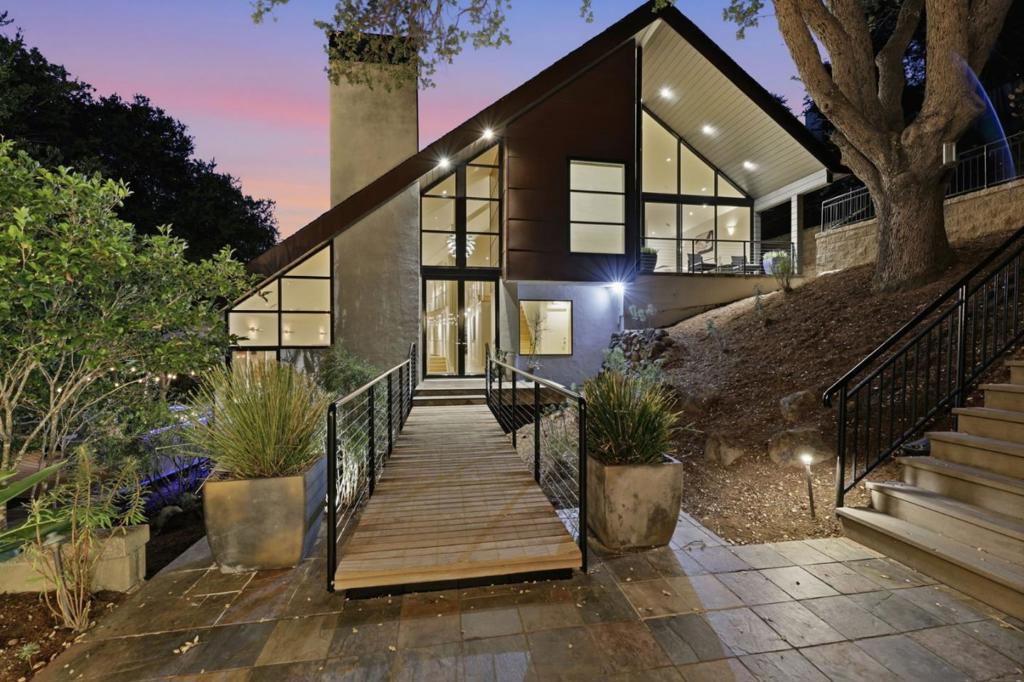 main property photo 107