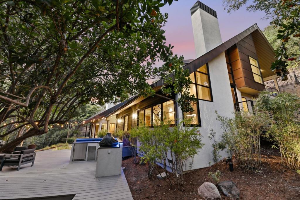 main property photo 108