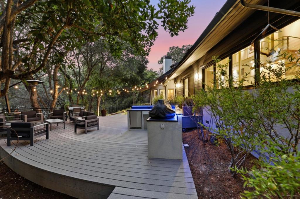 main property photo 112