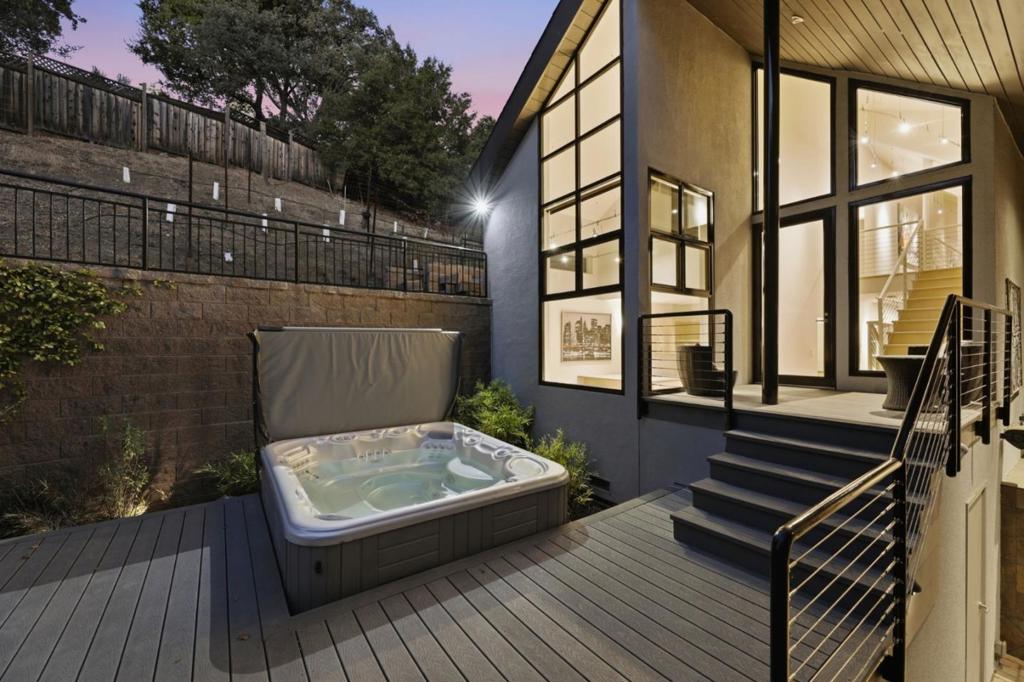 main property photo 120