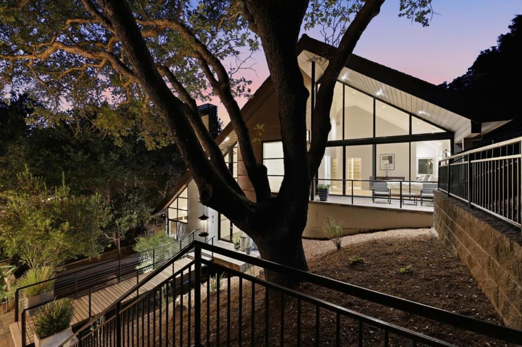 main property photo 125