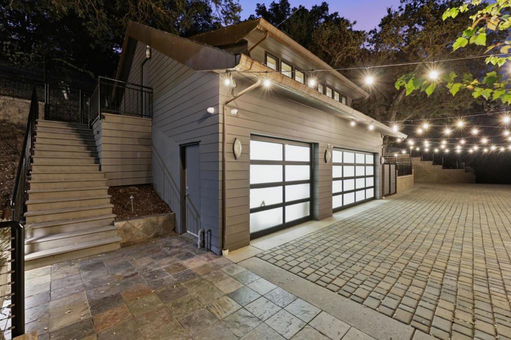 main property photo 126