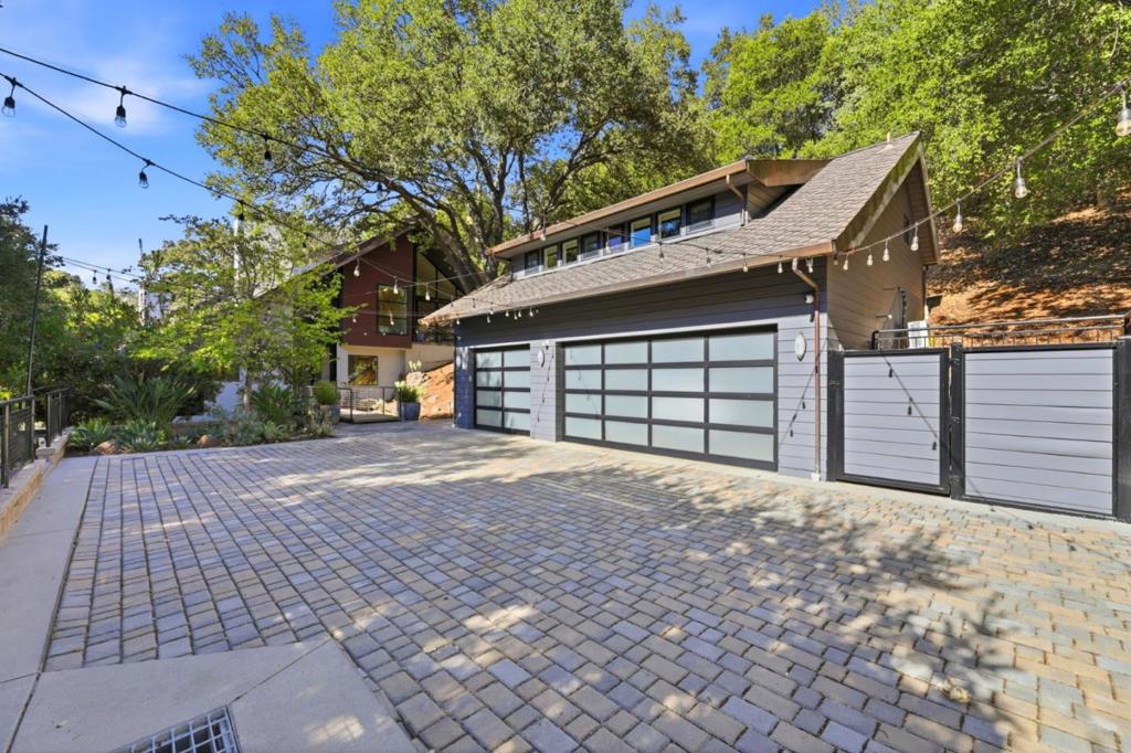 main property photo 73