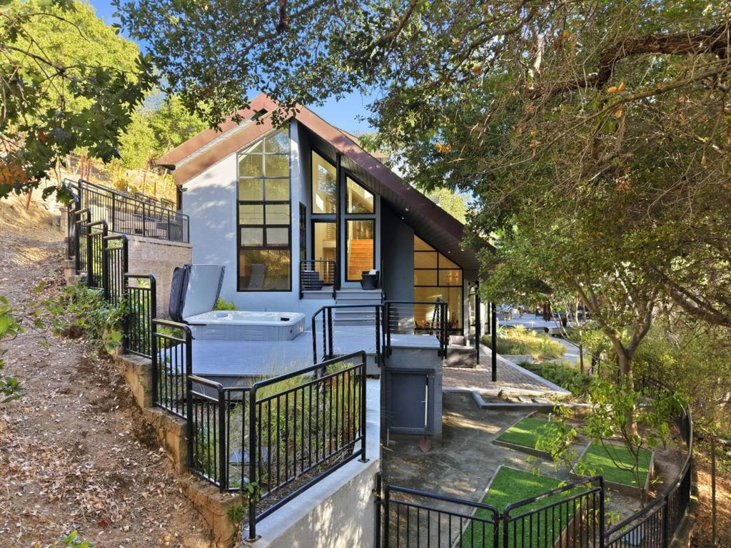 main property photo 85