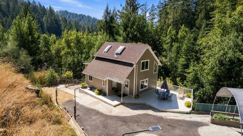 main property photo 46