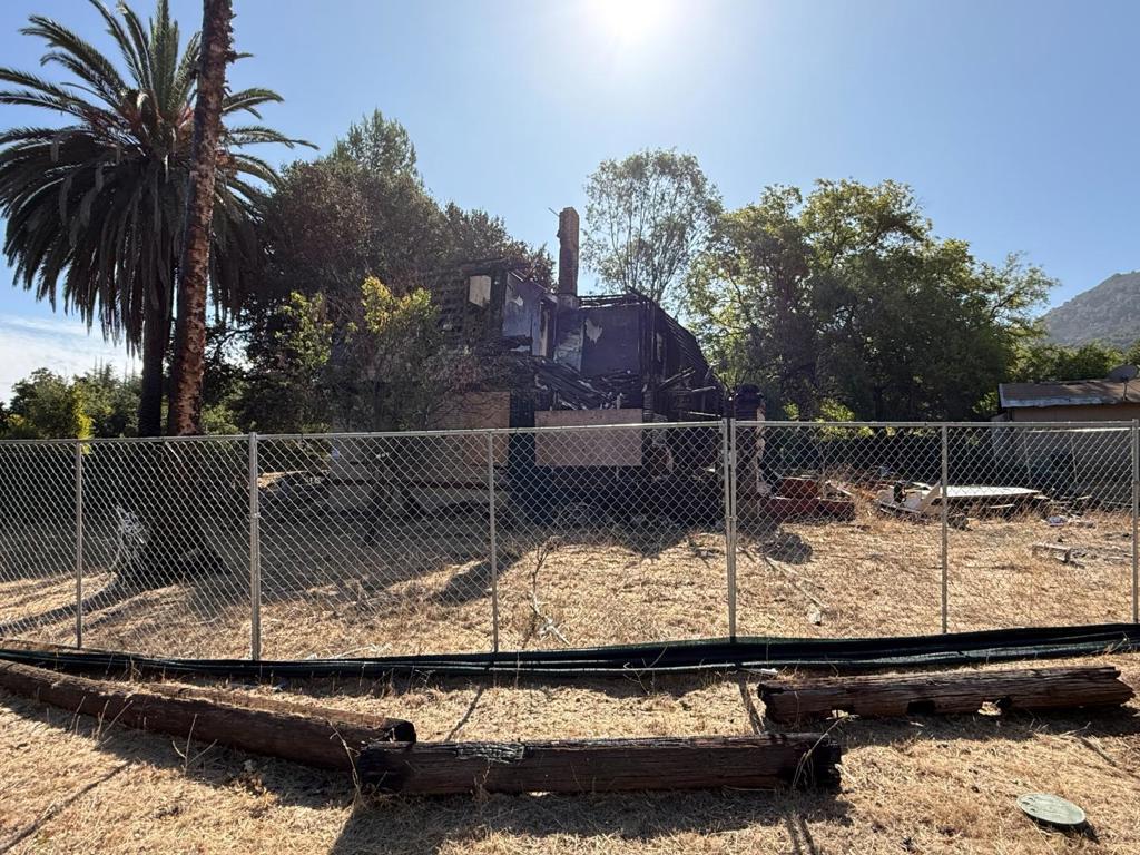 main property photo 12