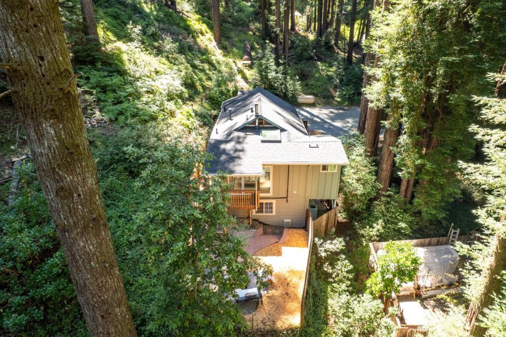 main property photo 51