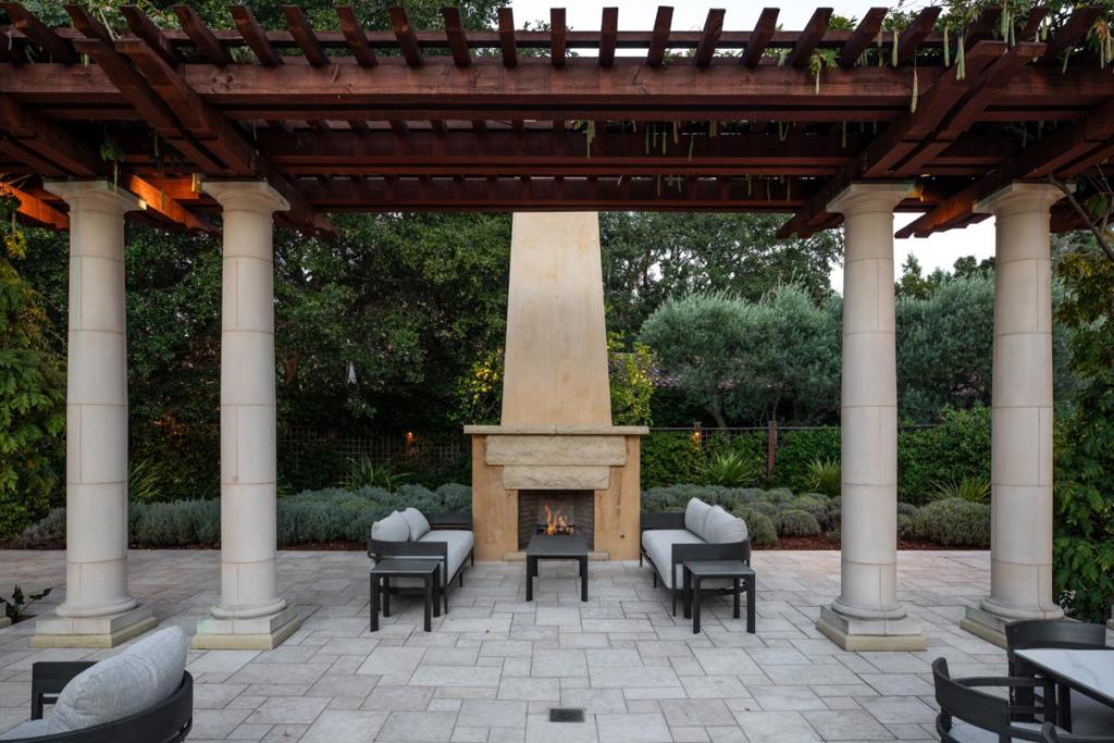 main property photo 54