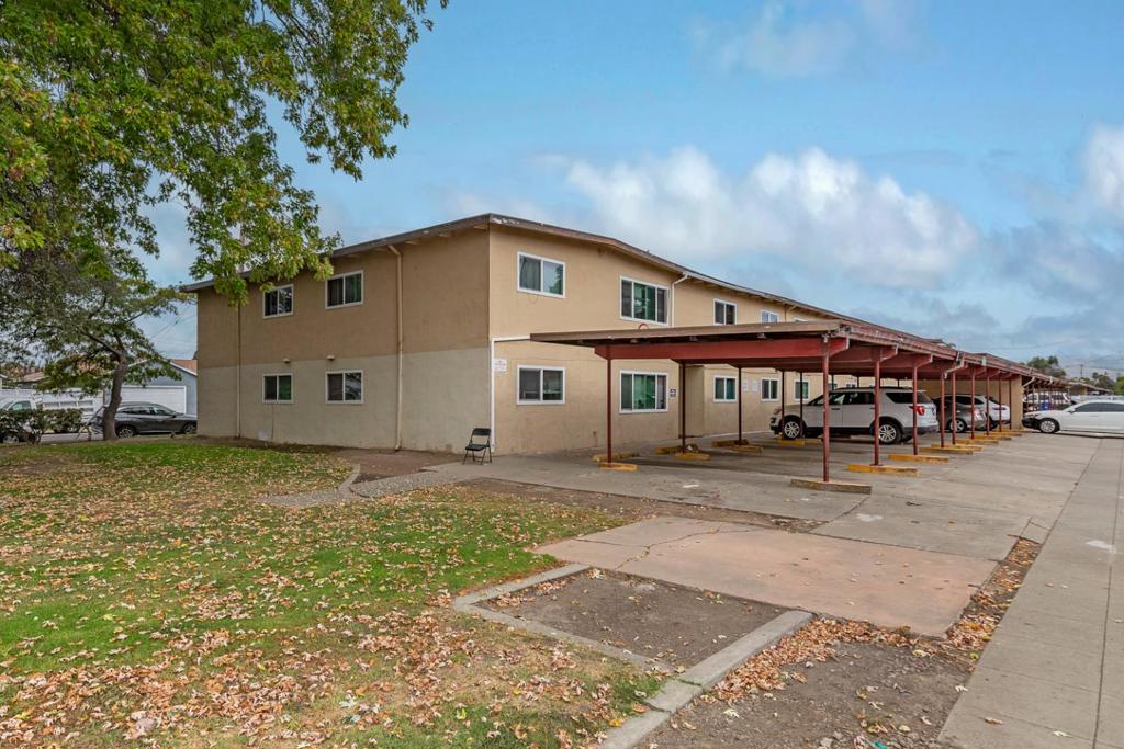 main property photo 4
