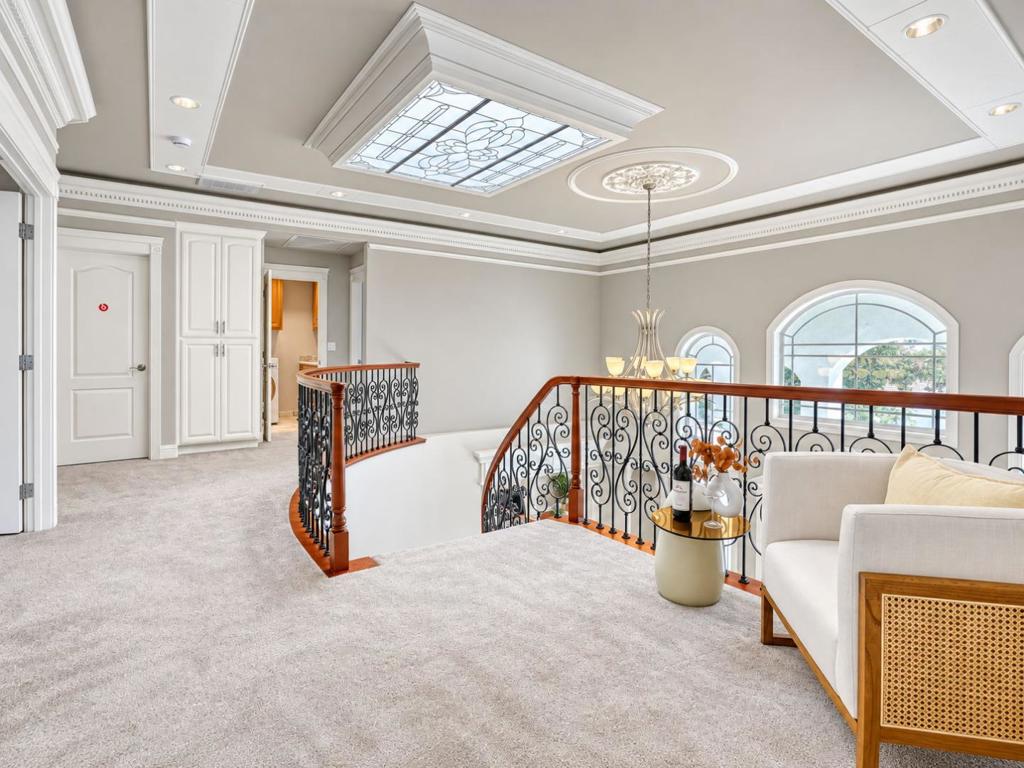 main property photo 51