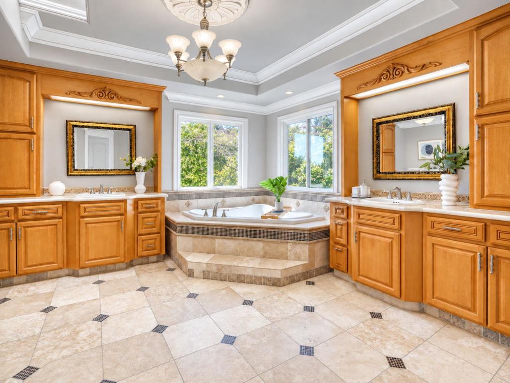 main property photo 62