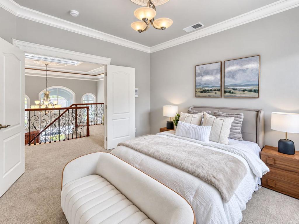 main property photo 68