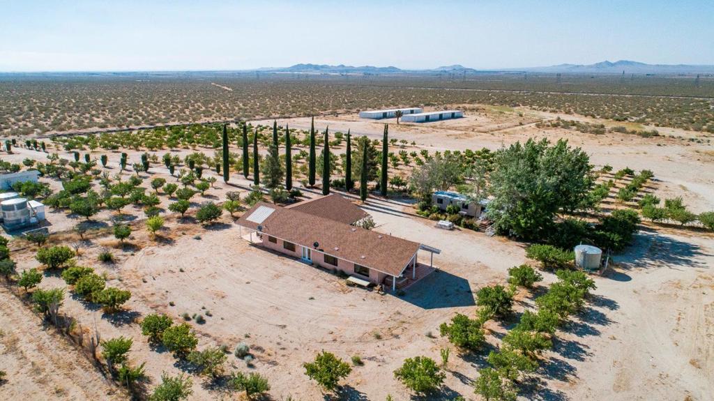 main property photo 8