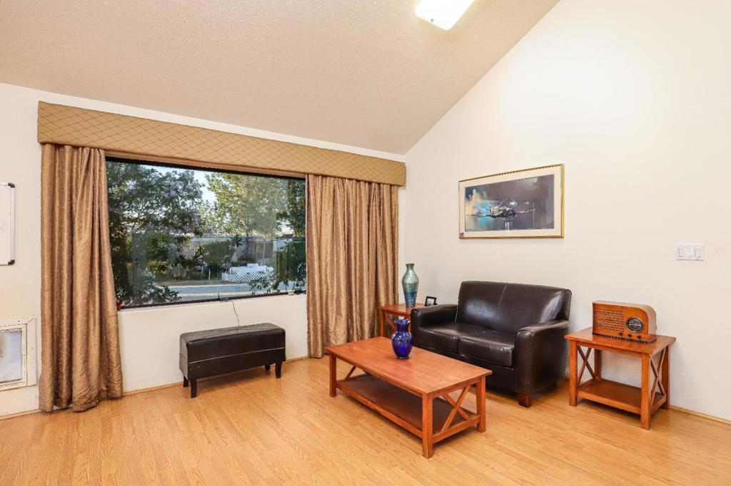 main property photo 83