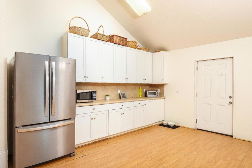 main property photo 89