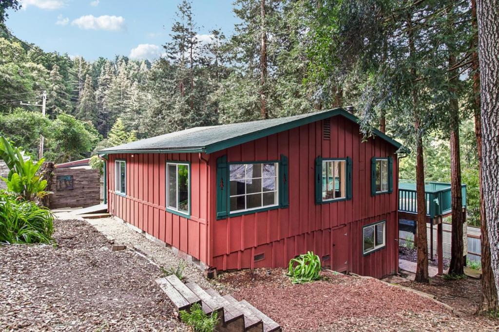 main property photo 42