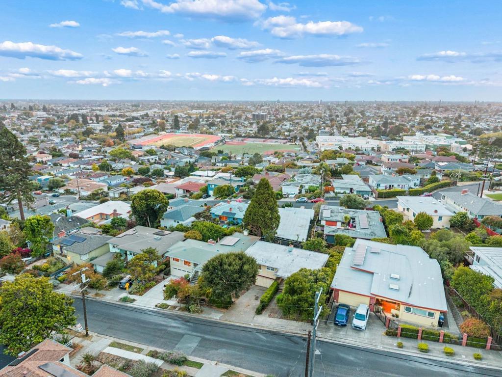 main property photo 77