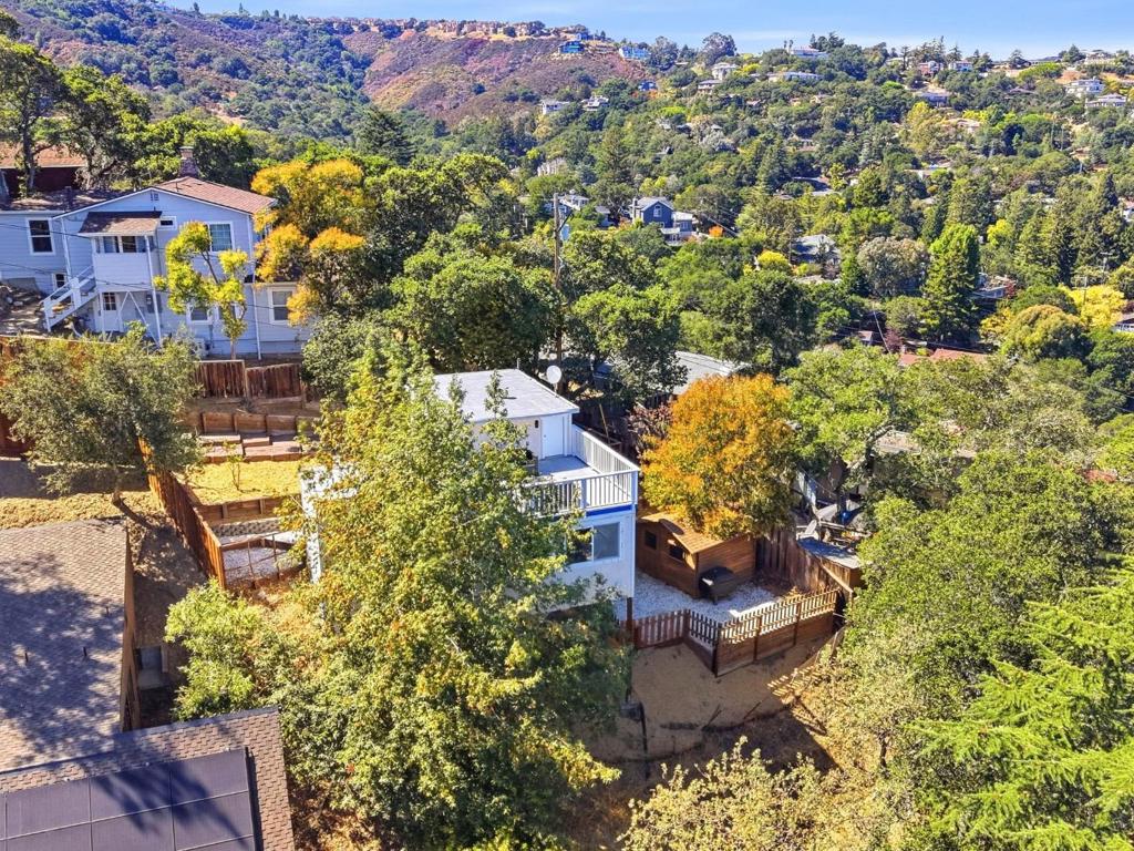 main property photo 59