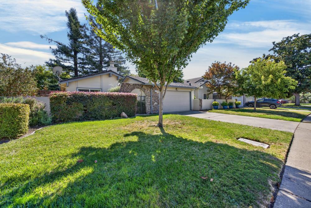 main property photo 77