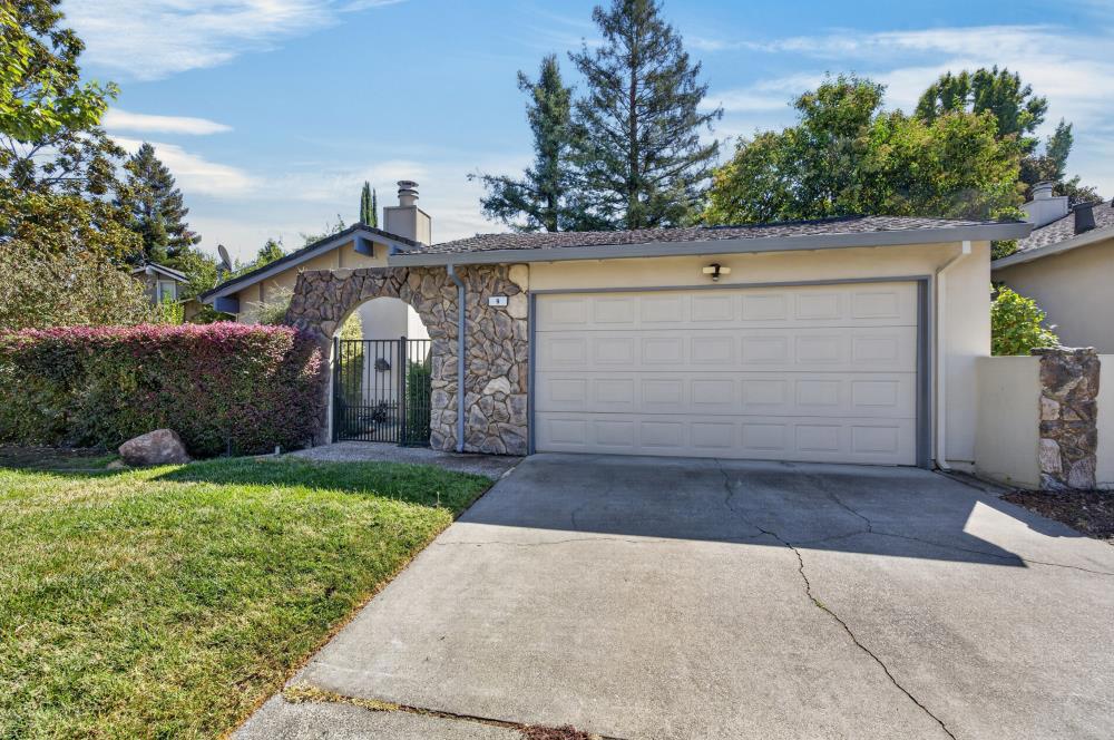 main property photo 79