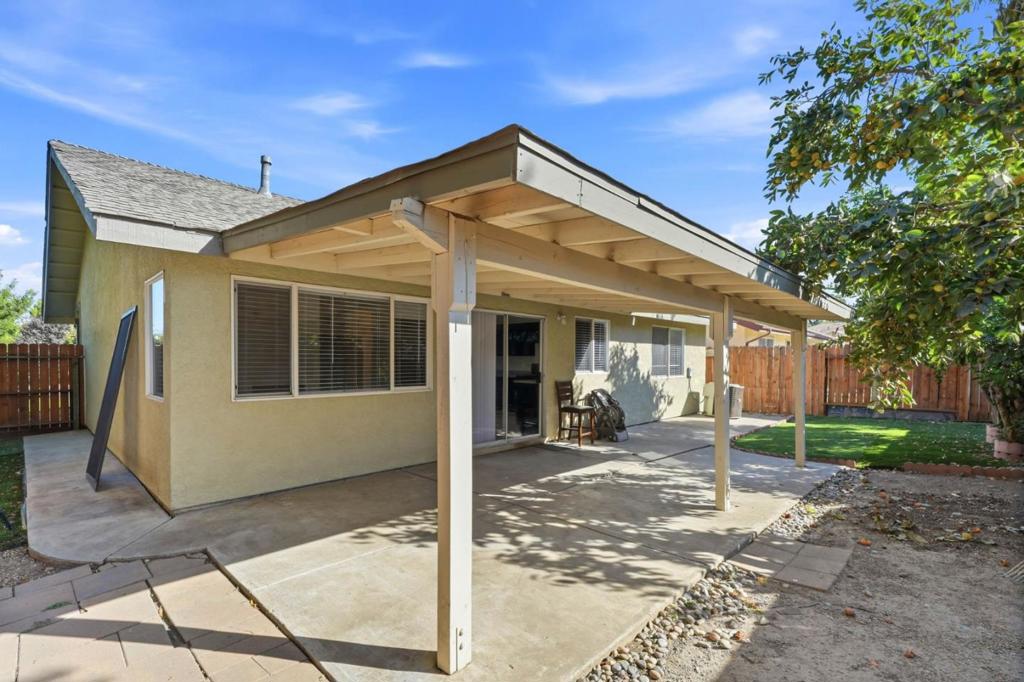 main property photo 41