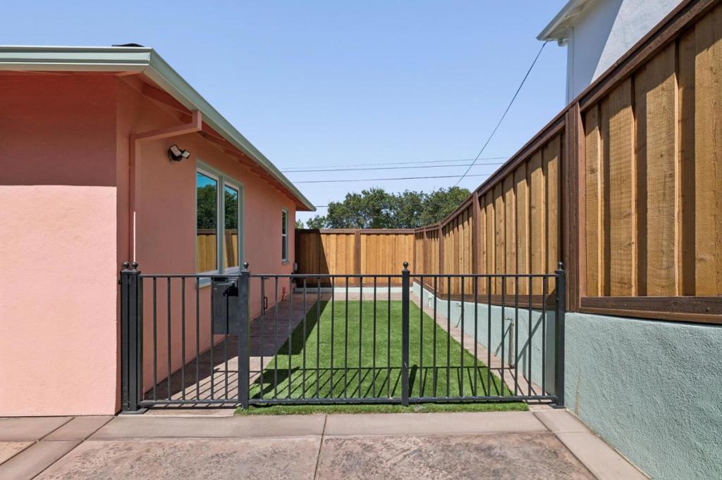 main property photo 68