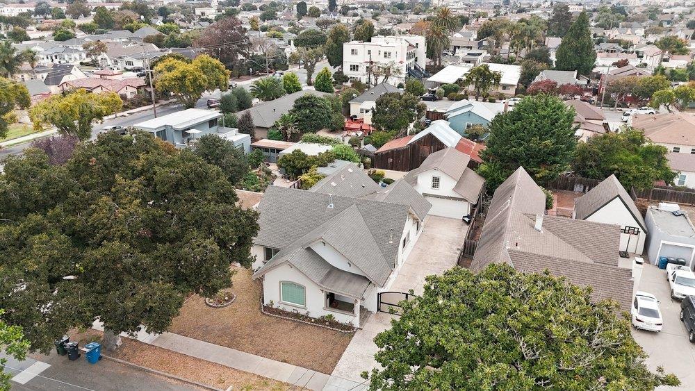 main property photo 75