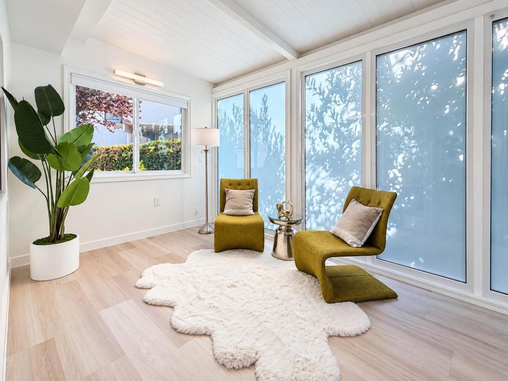 main property photo 74