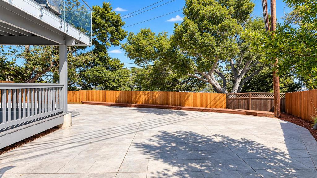 main property photo 85
