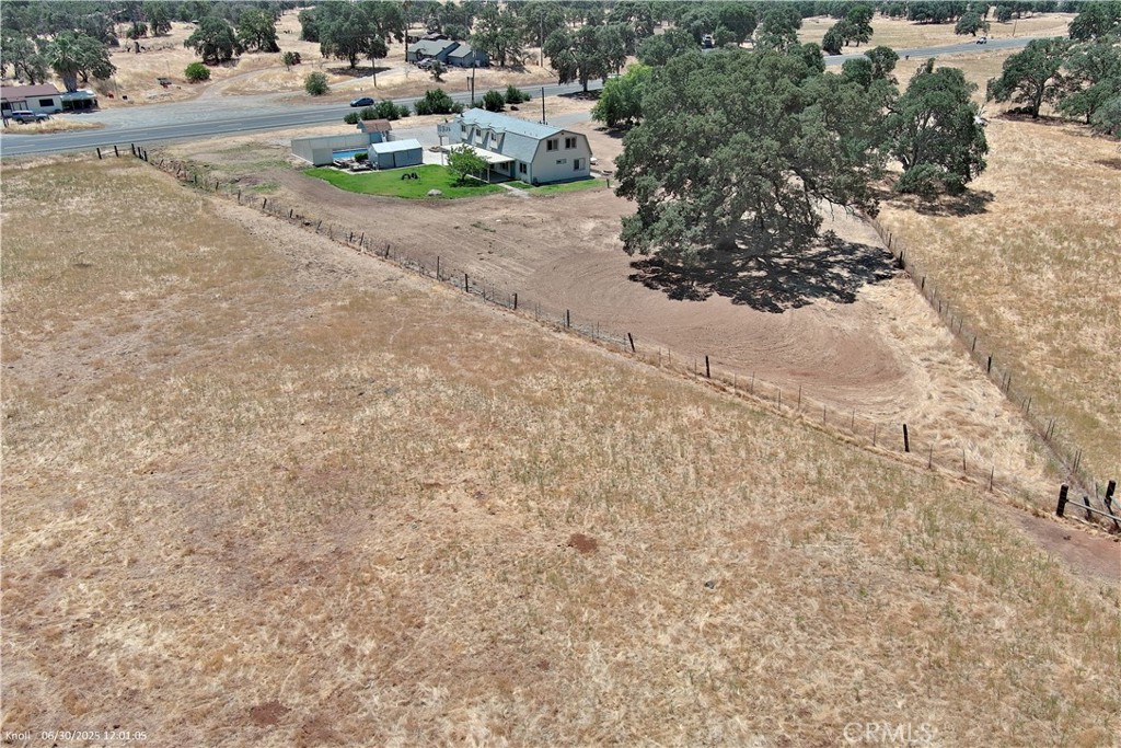 main property photo 6