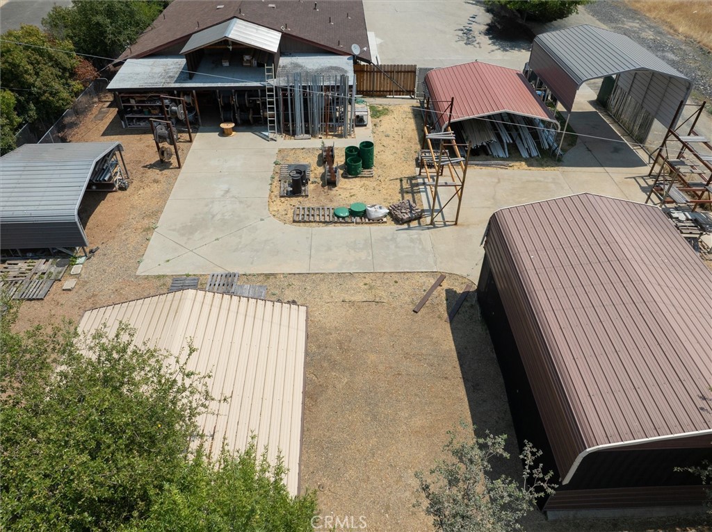 main property photo 10