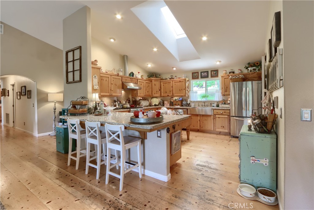 main property photo 12