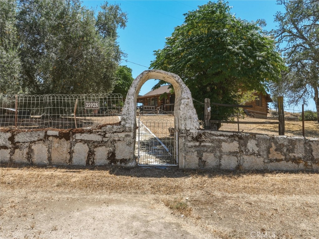 main property photo 36
