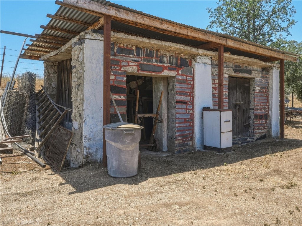 main property photo 42