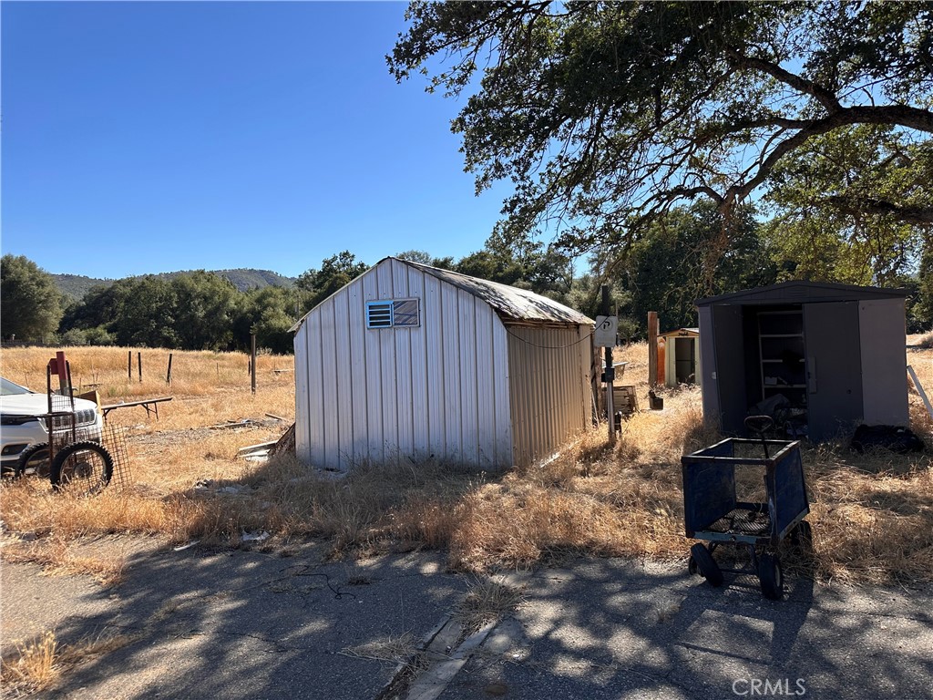 main property photo 40