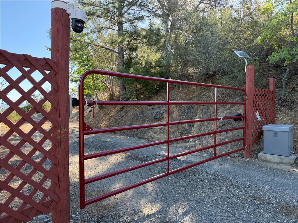 main property photo 40