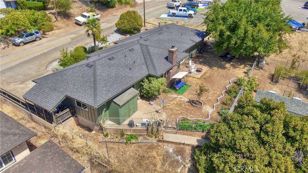 main property photo 45
