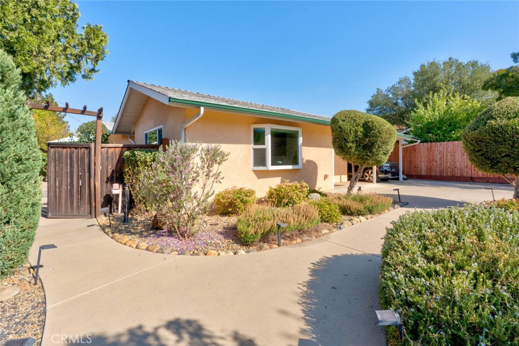 main property photo 43