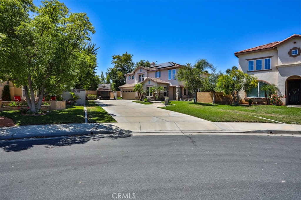 main property photo 12