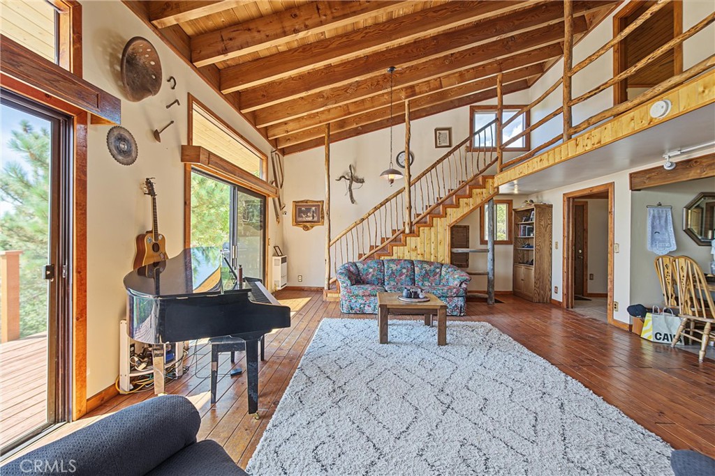 main property photo 13