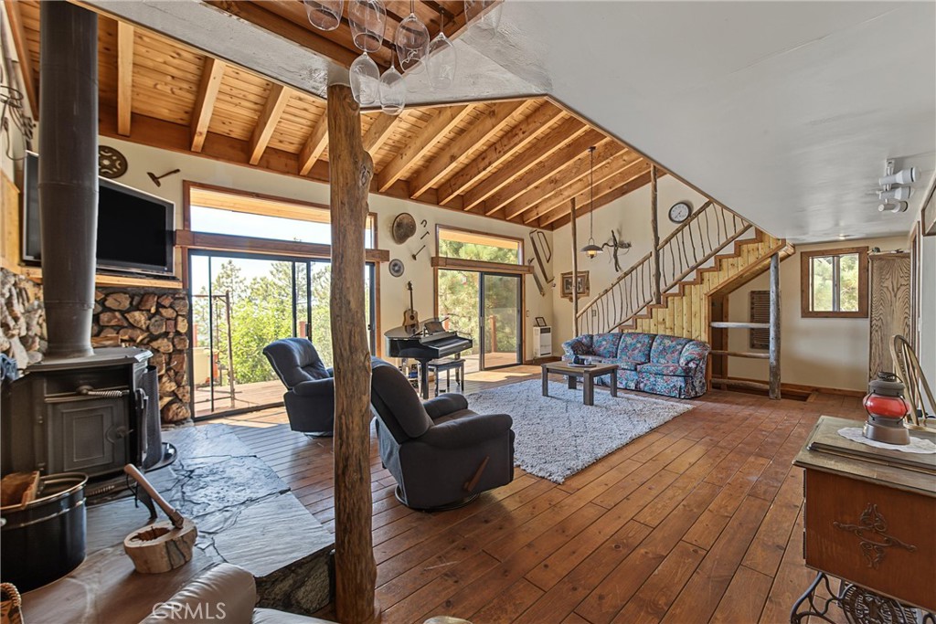main property photo 17