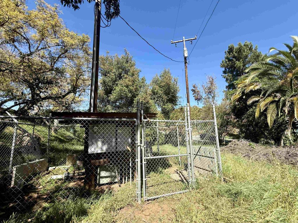 main property photo 19