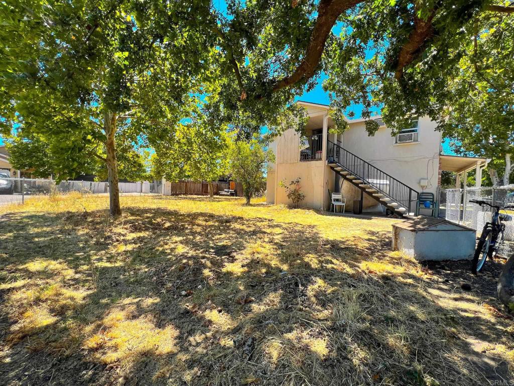 main property photo 9